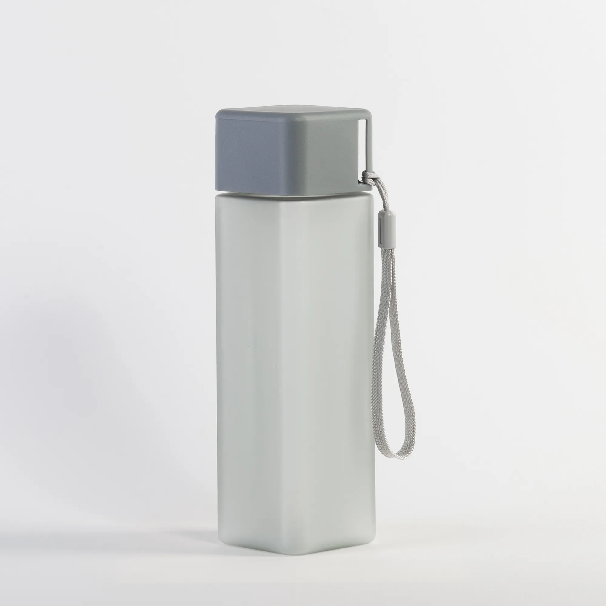 серый