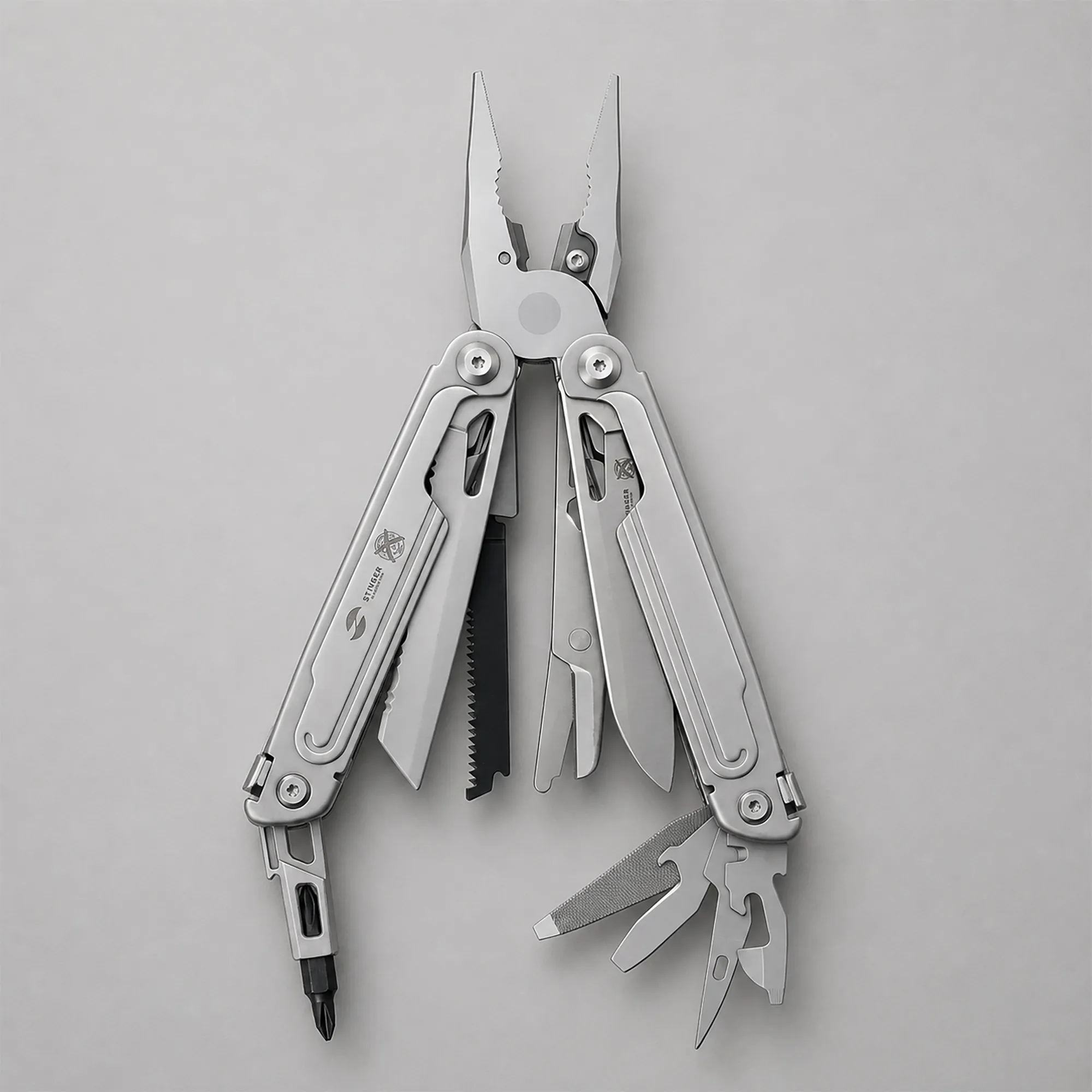 Мультитул Stinger, 113 х 22 мм, 21 функция, сталь, серебристый, в картонной коробке, в комплекте нейлоновый чехол