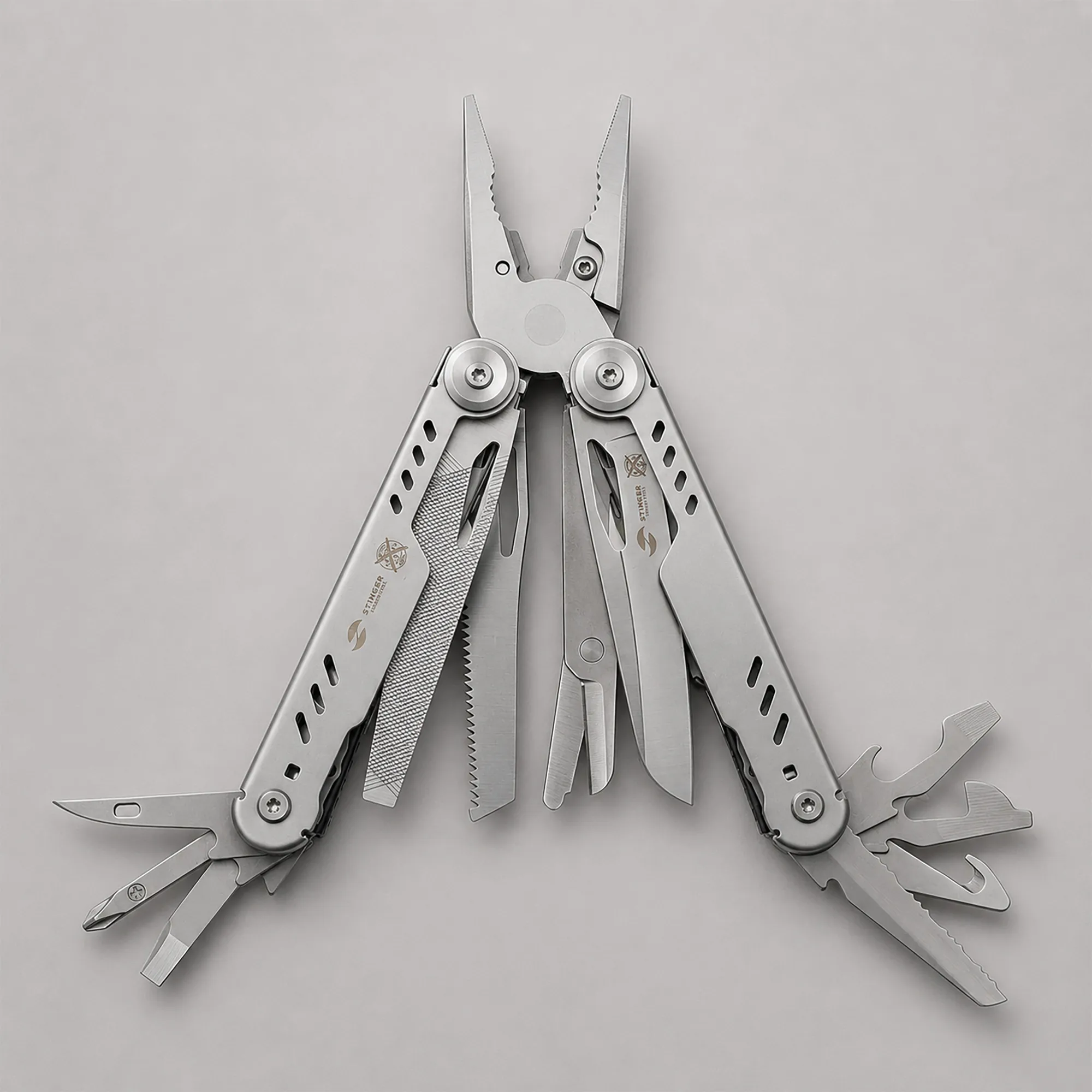 Мультитул Stinger, 110 х 27 мм, 21 функция, сталь, серебристый, в картонной коробке, в комплекте нейлоновый чехол