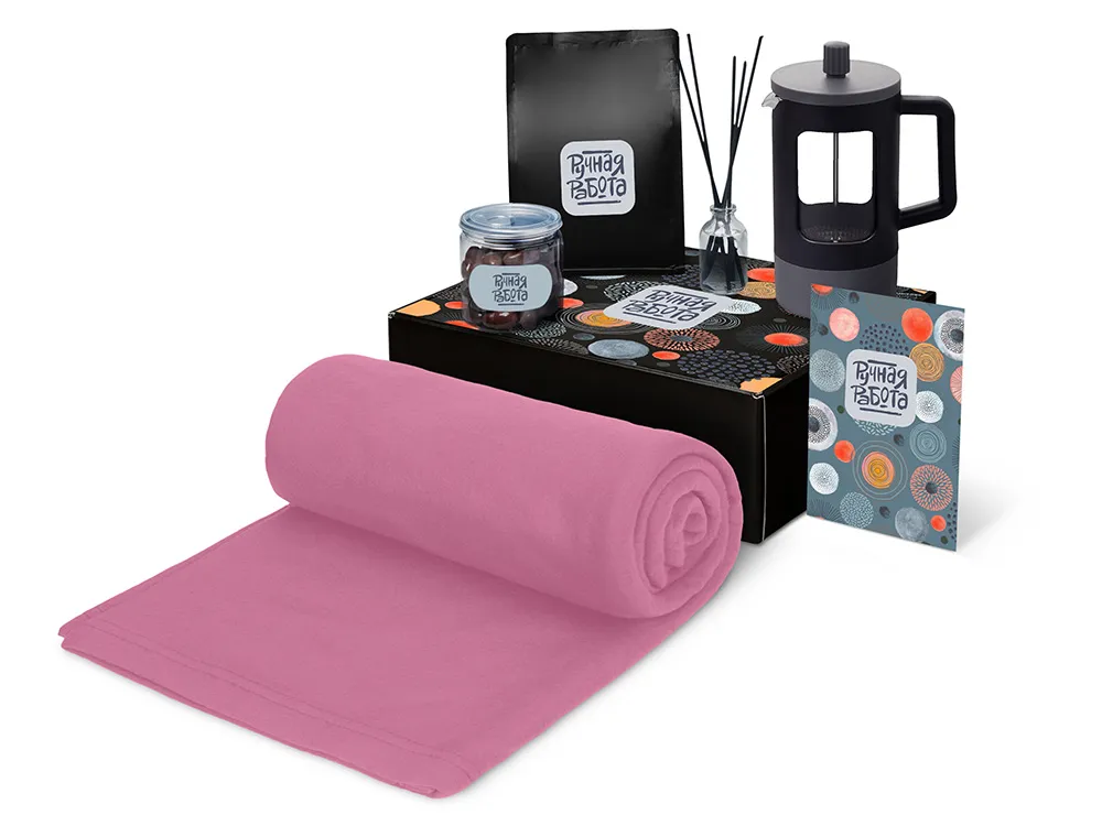 пыльно-розовый