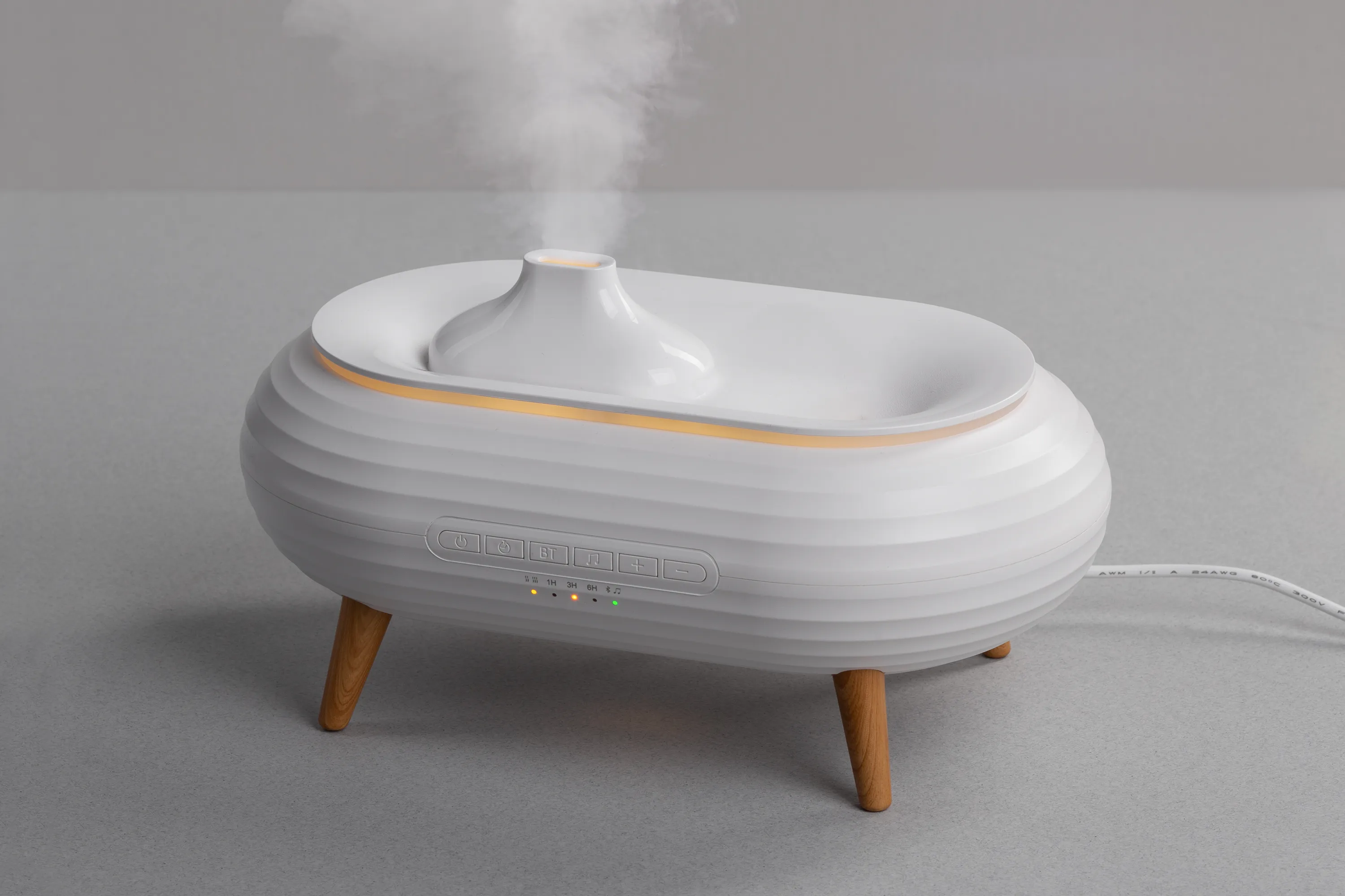 Увлажнитель воздуха "Smart Air" с bluetooth-колонкой, мелодиями и релаксирующими шумами, с подсветкой и ароматизатором белый