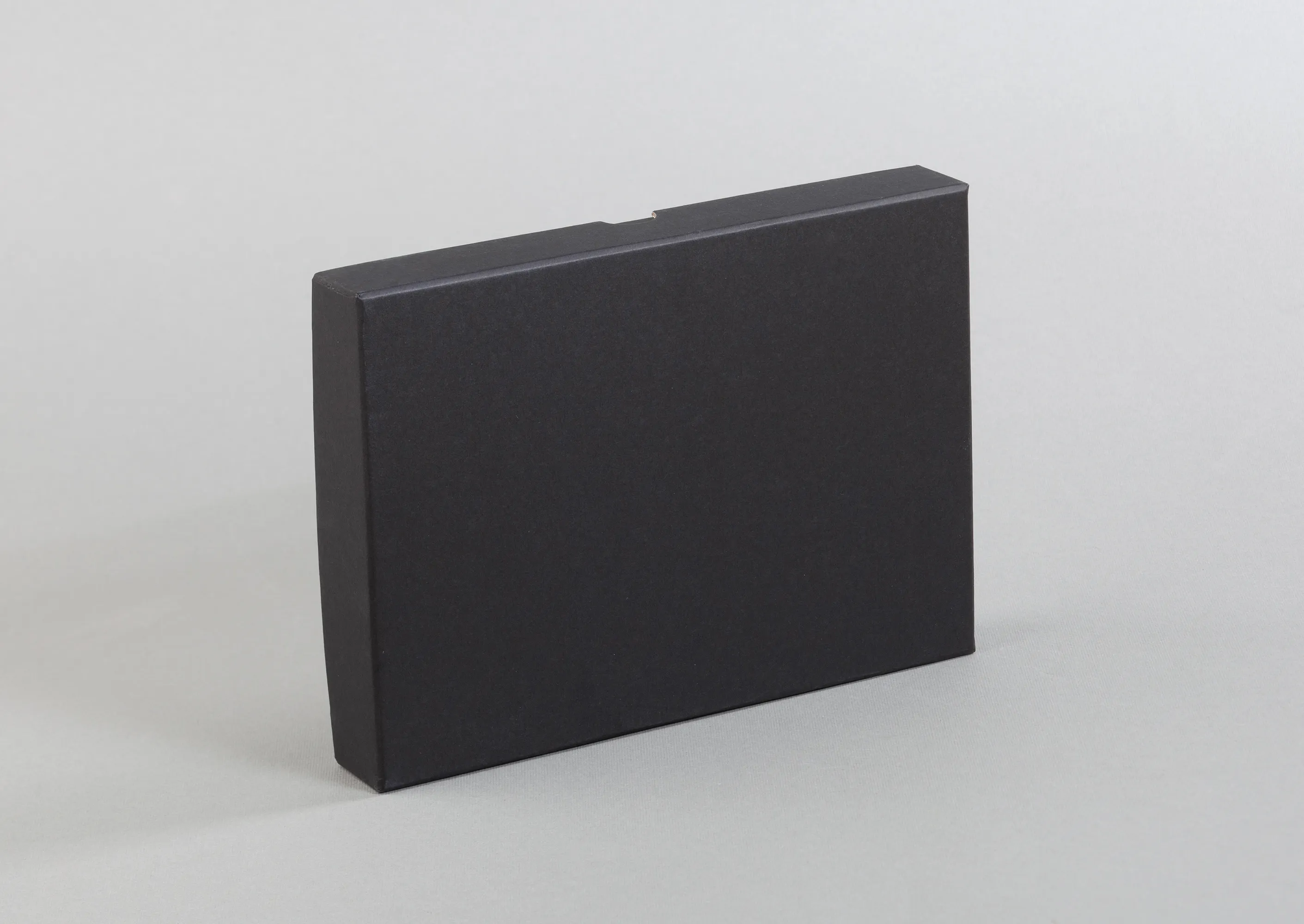 Подарочная коробка без ложемента (крышка-дно, 22 х 3 х 15,5 см) черный